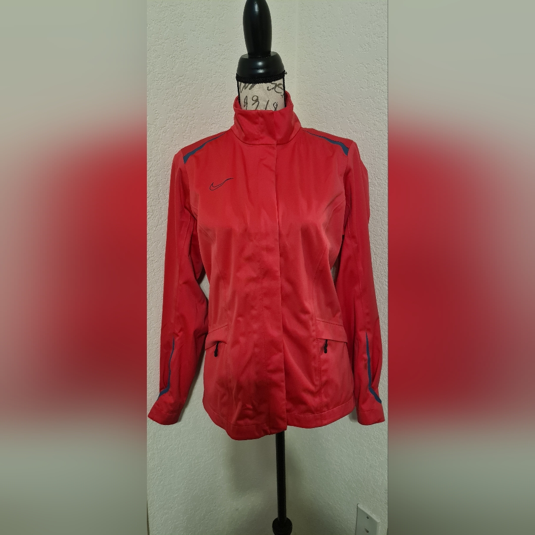 Preowned Nike Golf Storm Fit Zippered Jacket Great Condition